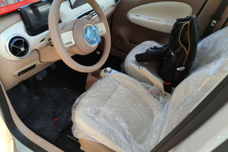 五菱汽车 宏光MINIEV 2025款 四门版 进阶款中控内饰19