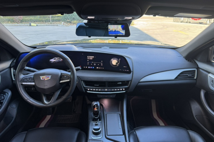 凯迪拉克CT5 2024款 28T 豪华型中控内饰7001