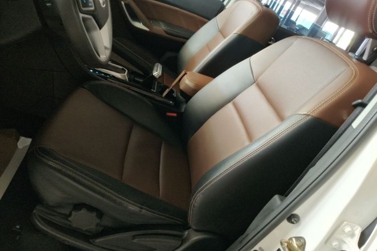 江铃 驭胜S350 2017款 2.0T 自动两驱柴油豪华版5座局部细节19