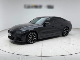 宝马4系 2022款 425i Gran Coupe M运动曜夜套装