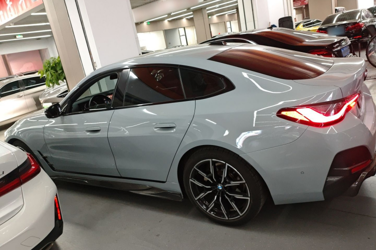 宝马4系 2023款 425i Gran Coupe M运动曜夜套装车身外观4