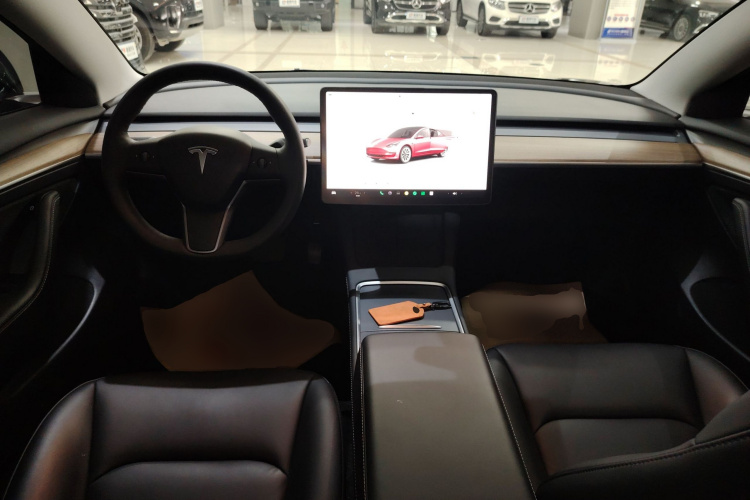 特斯拉 Model 3 2022款 后轮驱动版中控内饰7002