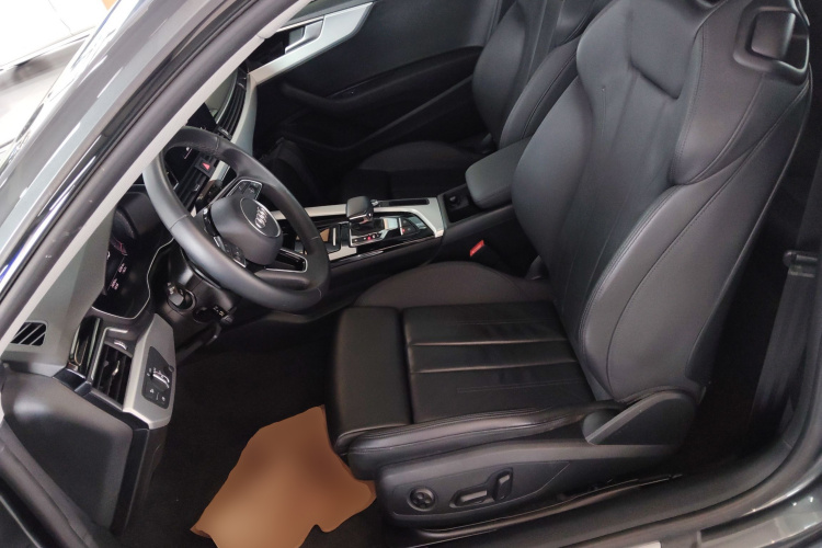 奥迪A5 2023款 Coupe 40 TFSI 时尚动感型中控内饰19