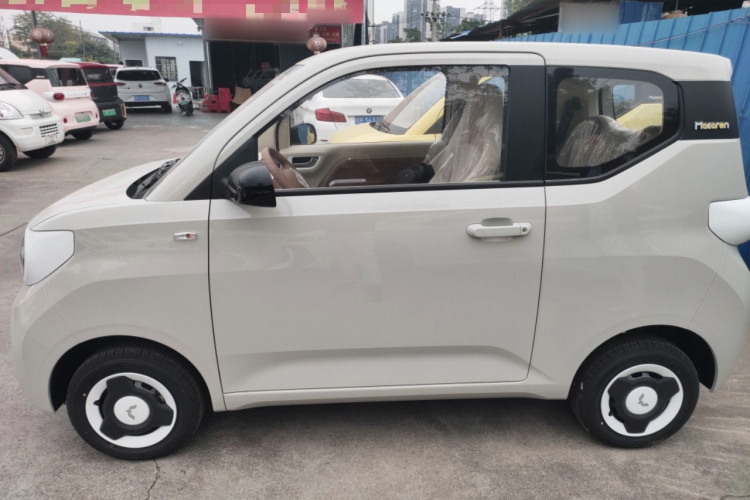 五菱汽车 宏光MINIEV 2024款 第三代 215km 青春版车身外观4