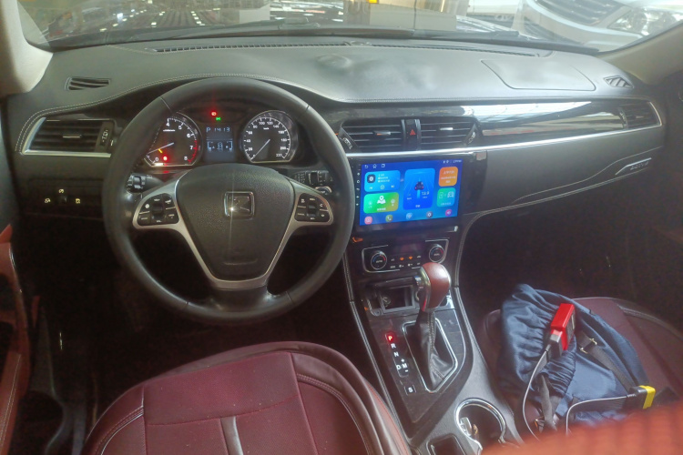 众泰T600 2015款 2.0T DCT尊贵型中控内饰12