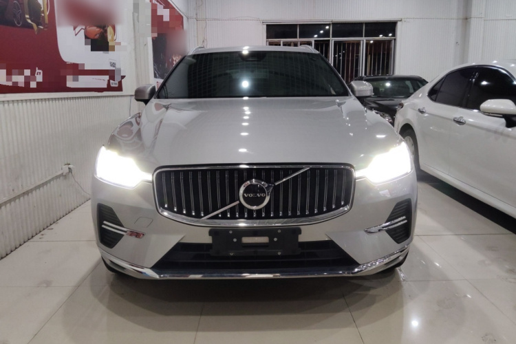 沃尔沃XC60 2023款 B5 四驱智逸豪华版车身外观2
