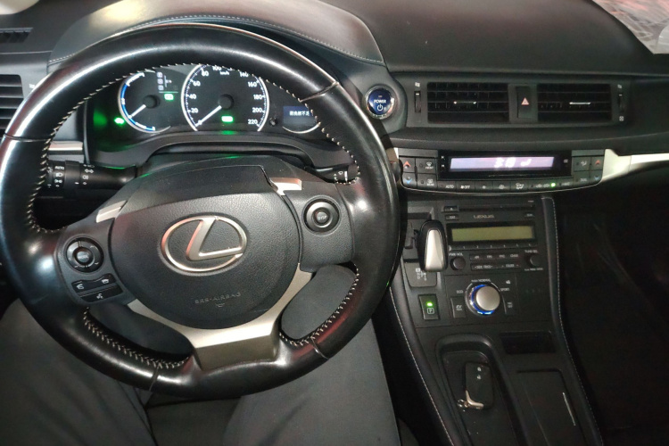 雷克萨斯CT 2017款 CT200h 精英版 单色 国V中控内饰12