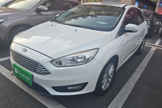 福特 福克斯 2018款 两厢经典 1.6L 自动风尚型智行版