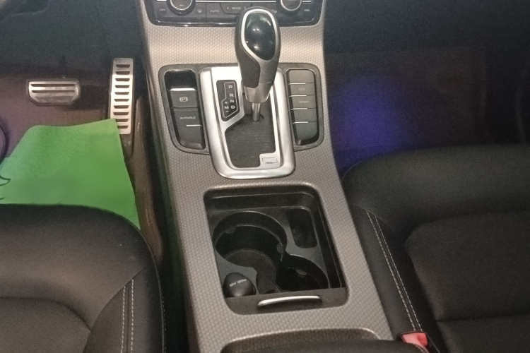 吉利汽车 帝豪GS 2016款 运动版 1.8L 自动领尚型局部细节18