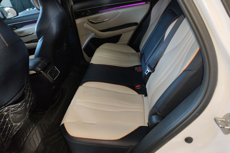 比亚迪 宋PLUS新能源 2021款 EV 旗舰型中控内饰21