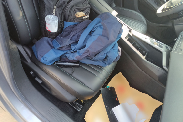 标致408X 2023款 引力版局部细节41