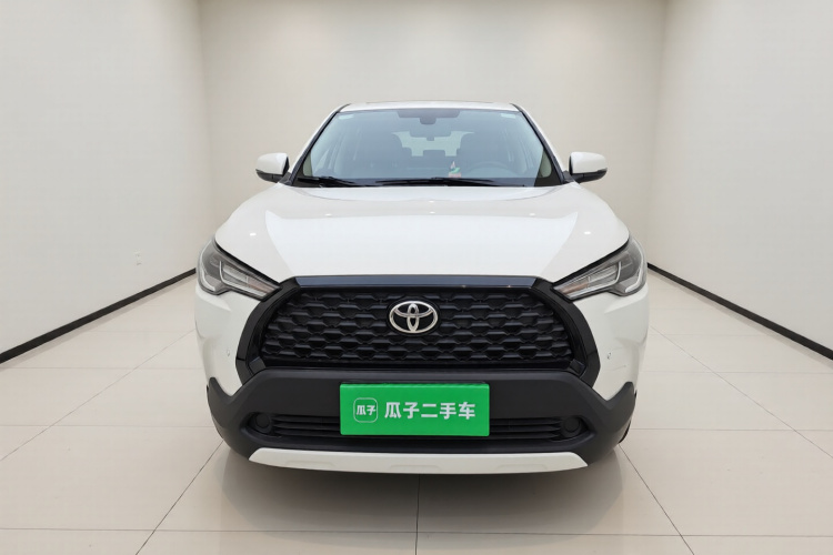 丰田 卡罗拉锐放 2023款 2.0L 精英版车身外观2