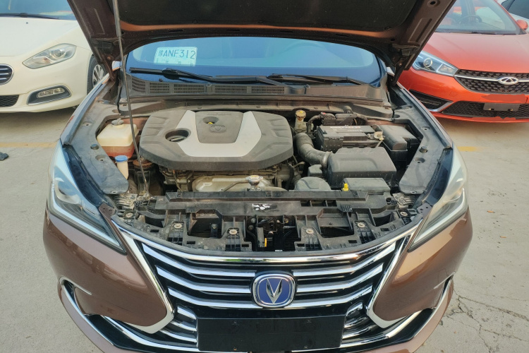 长安 逸动 2018款 1.6L GDI 手动时尚型机舱底盘24