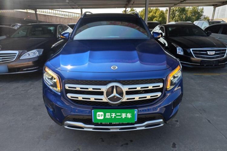 奔驰GLB 2022款 改款二 GLB 200 时尚型车身外观2