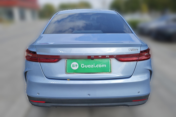 吉利几何G6 2022款 620 新乐型车身外观6004