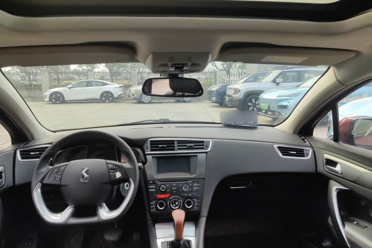 DS 4S 2016款 1.6T 自动智享版THP160中控内饰7003