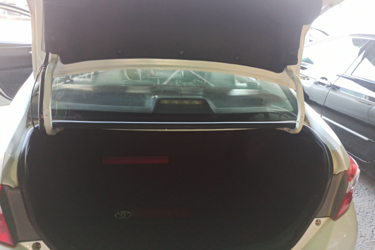 丰田 雷凌 2014款 1.6G CVT精英版机舱底盘23