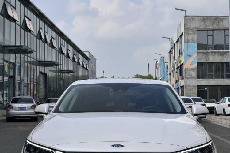 福特 金牛座 2019款 EcoBoost 245 尊享版车身外观6006