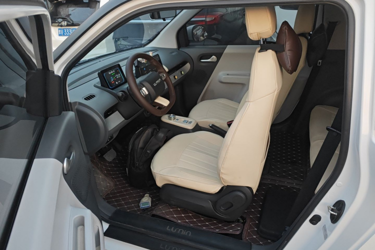 长安启源 长安Lumin 2023款 301km 蜜沁款中控内饰20