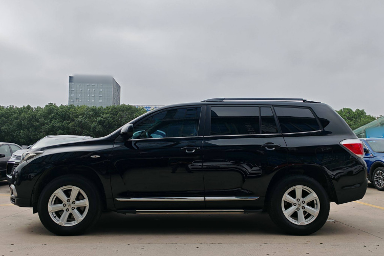 丰田 汉兰达 2012款 2.7L 两驱5座精英版车身外观6006