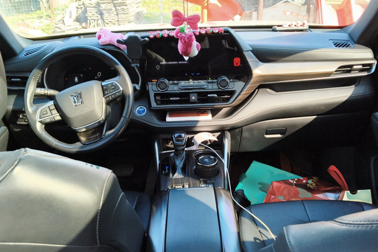 丰田 皇冠陆放 2022款 2.5L HEV四驱尊贵版中控内饰12