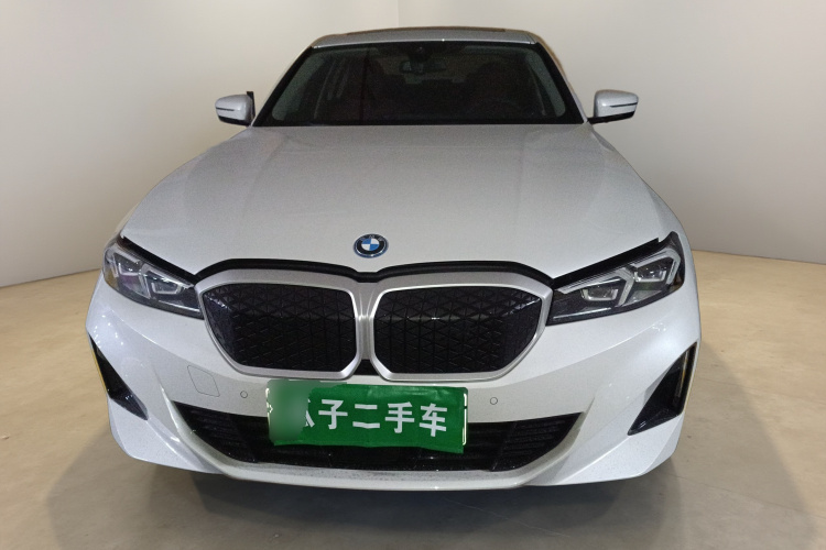 宝马i3 2025款 eDrive 35 L车身外观2