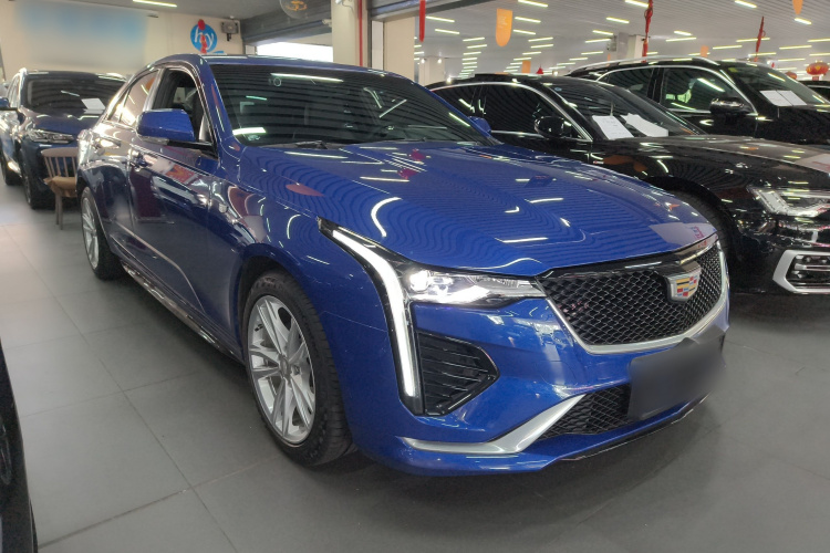 凯迪拉克CT4 2021款 28T 风尚型车身外观3