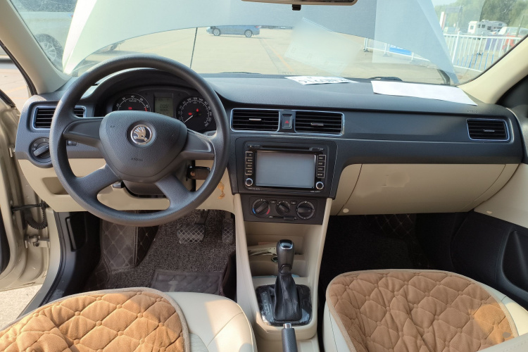 斯柯达 昕锐 2013款 1.6L 自动智选型中控内饰7002