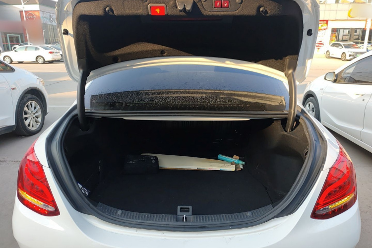 奔驰C级 2016款 C 200 L 运动型机舱底盘23