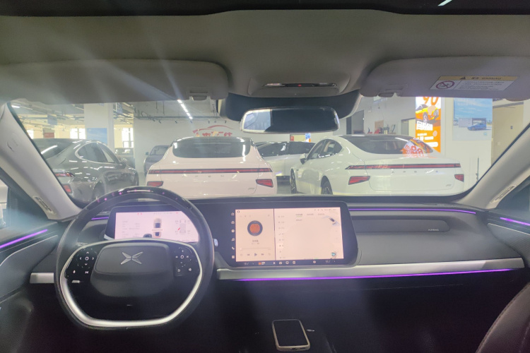 小鹏P7 2022款 480E中控内饰7002