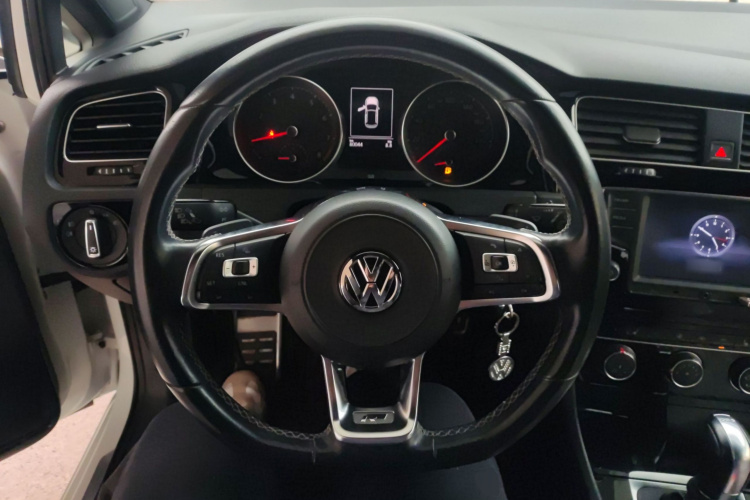 大众 高尔夫 2017款 280TSI 自动R-Line百万辆纪念版中控内饰13