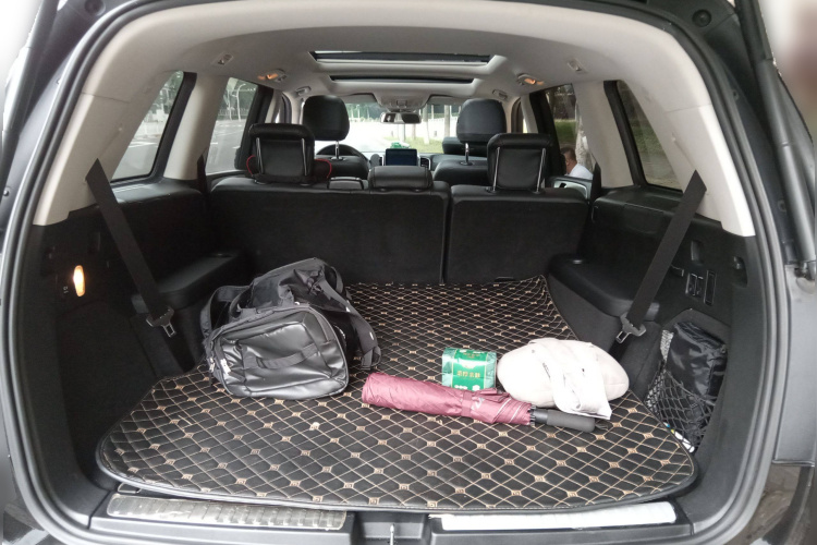 奔驰GLS 2017款 GLS 400 4MATIC时尚型局部细节23