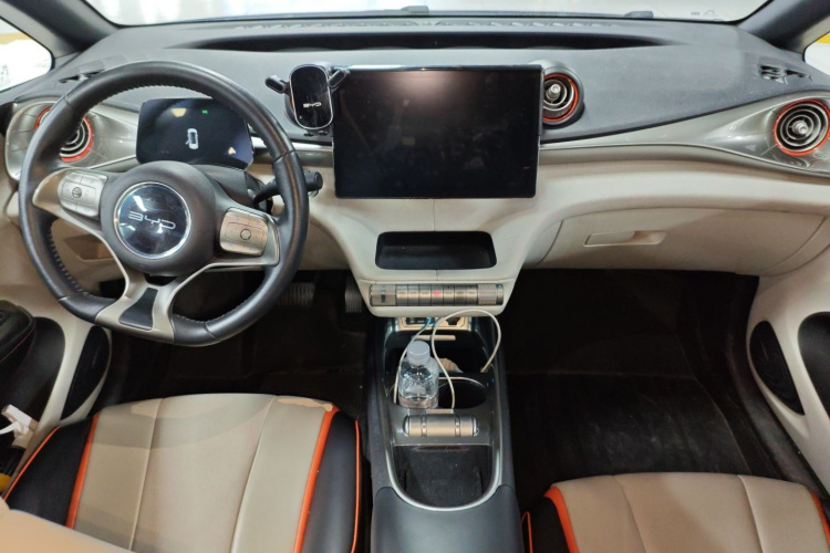 比亚迪 海豚 2021款 405km 时尚版中控内饰12