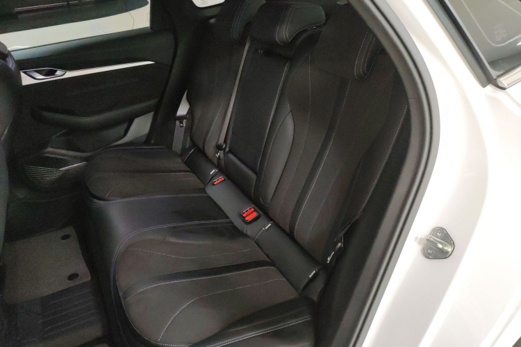 吉利汽车 星瑞 2025款 东方曜 2.0TD 揽星版中控内饰7004