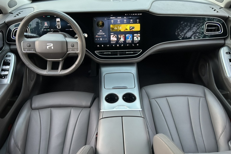 飞凡汽车 飞凡F7 2023款 改款 性能Pro版中控内饰7015