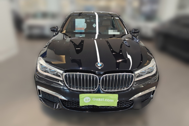 宝马7系 2018款 740Li xDrive 尊享型 M运动套装车身外观2