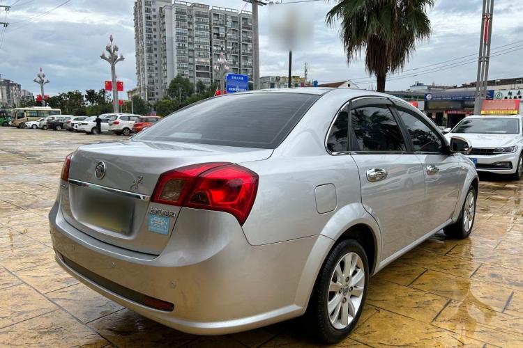 别克 凯越 2015款 1.5L 自动经典型车身外观6005