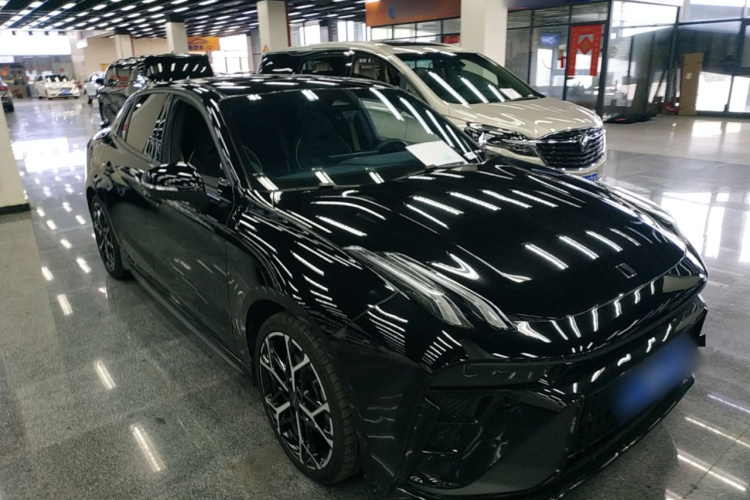 领克03 2023款 03+ 2.0TD 自动驭风版车身外观3