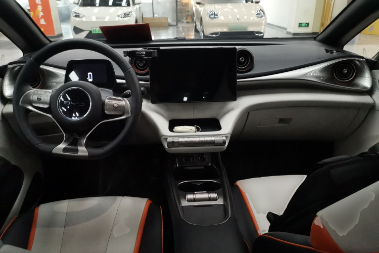 比亚迪 海豚 2021款 405km 自由版中控内饰12