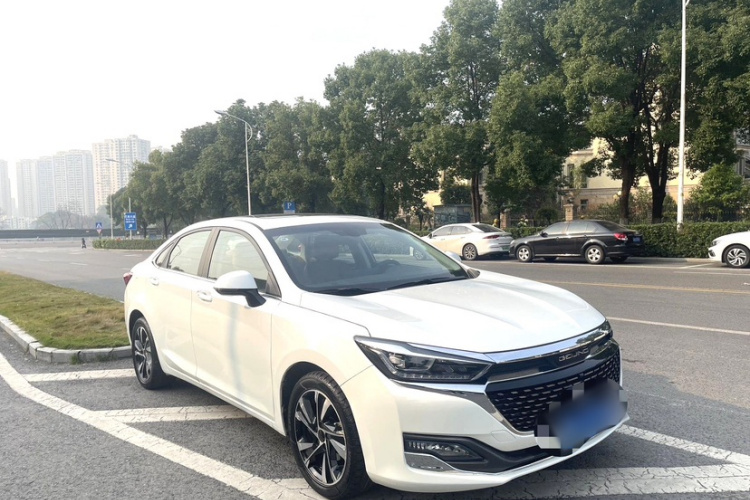 北京汽车 北京U7 2019款 1.5T CVT新智版 国VI车身外观6003