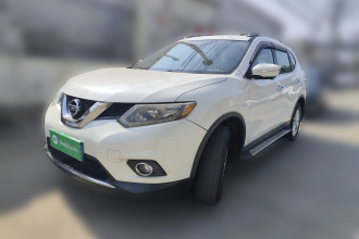 日产 奇骏 2015款 2.0L CVT舒适MAX版 2WD