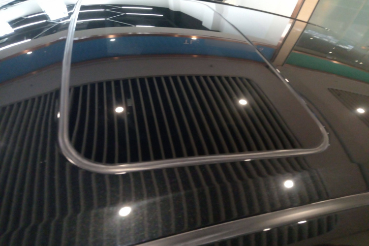 丰田 雷凌 2021款 双擎 1.8H E-CVT豪华版车身外观57