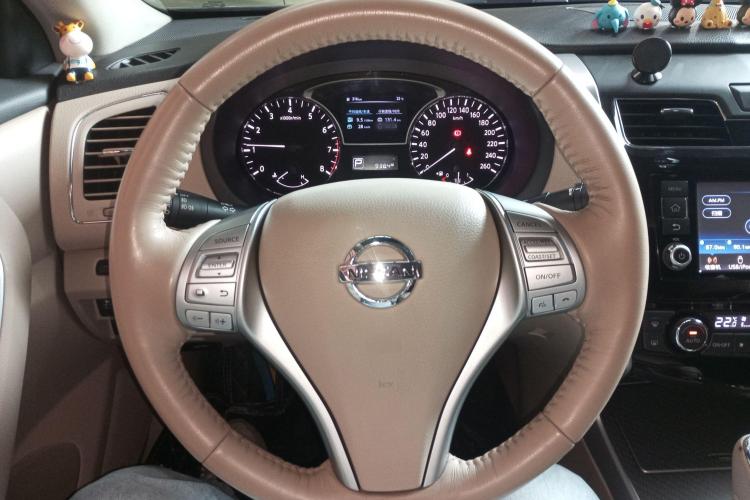 日产 天籁 2016款 2.0L XL舒适版局部细节13