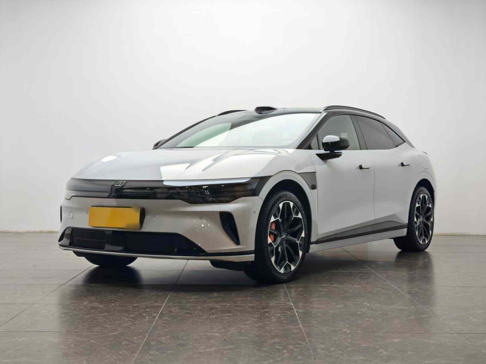 极氪007GT 2025款 四驱智驾版 75kWh(2)