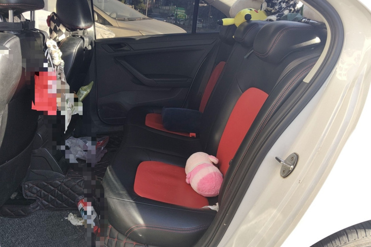 大众 捷达 2017款 1.5L 自动时尚型中控内饰21