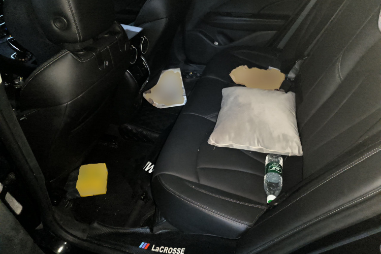 别克 君越 2021款 652T 豪华型中控内饰21