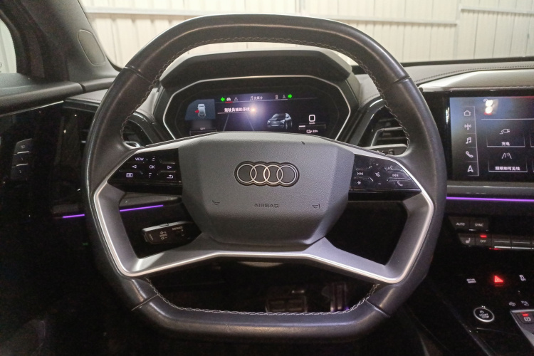 奥迪Q4 e-tron 2024款 40 e-tron 创境版中控内饰13