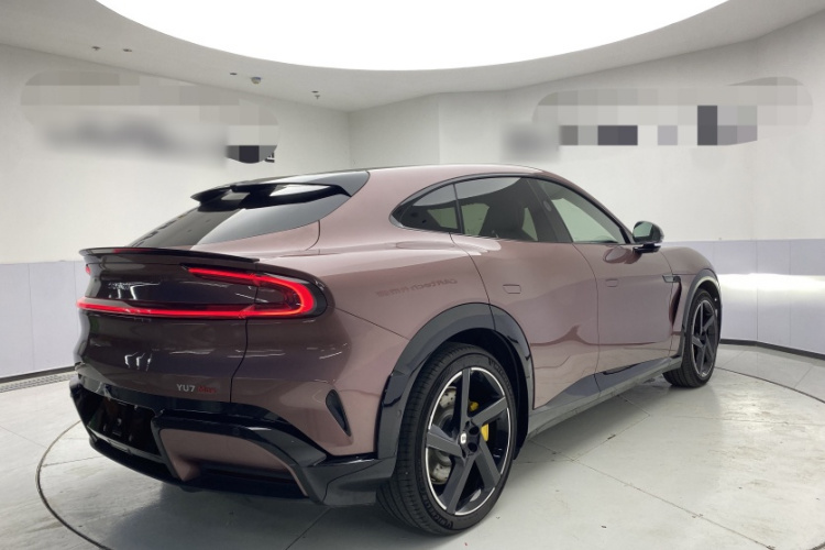 小米汽车 小米YU7 2025款 超长续航高性能四驱Max版车身外观6004