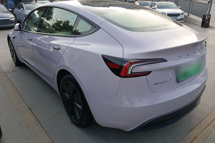 特斯拉 Model 3 2023款 后轮驱动版车身外观6003