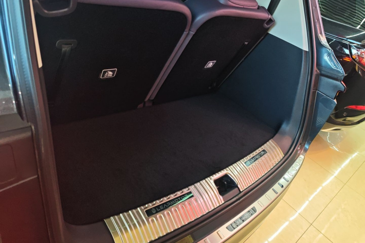 零跑汽车 零跑C16 2024款 增程 200尊享版机舱底盘23